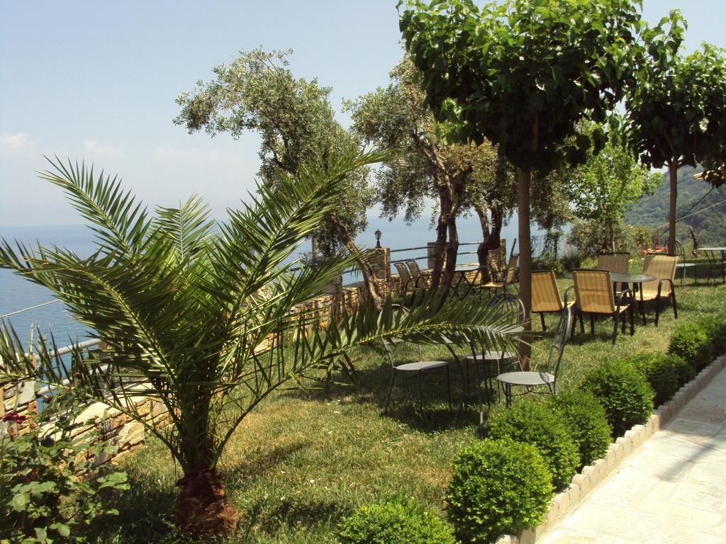 Guesthouse Enastron Chorefton Exterior foto