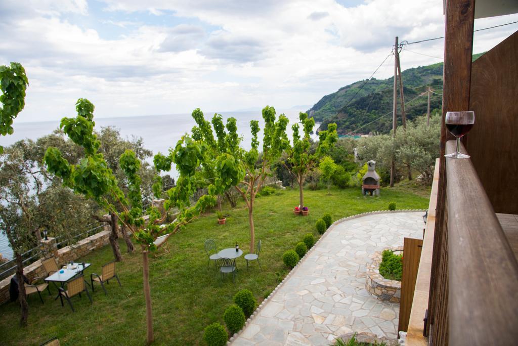 Guesthouse Enastron Chorefton Quarto foto