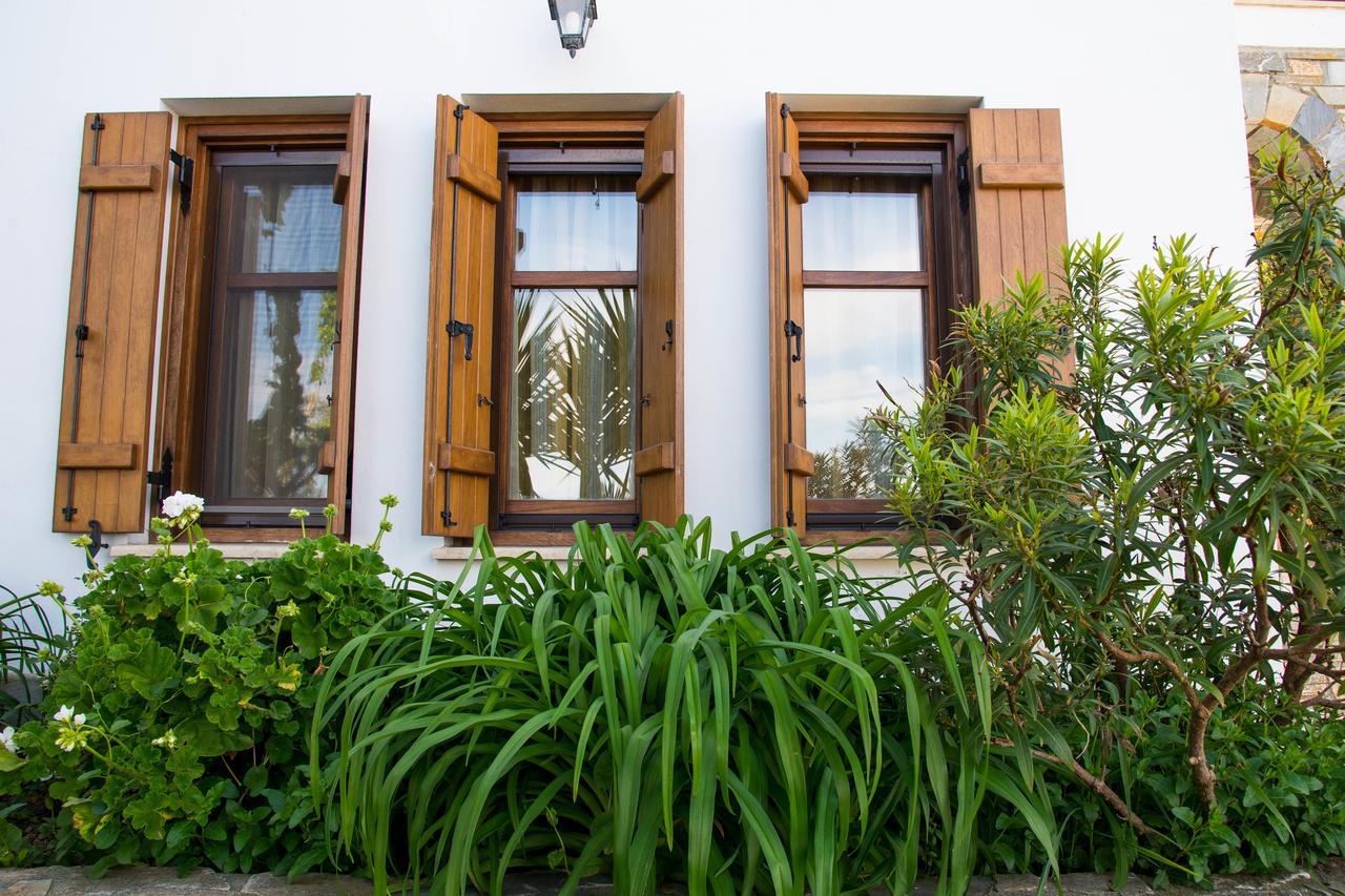 Guesthouse Enastron Chorefton Exterior foto